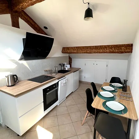 Sous Les Toits De Golfe Juan, 2 A 4 Personnes Apartment