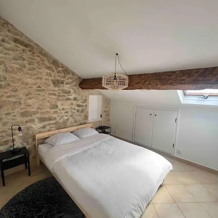 Sous Les Toits De Golfe Juan, 2 A 4 Personnes Apartment *